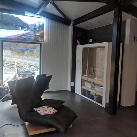 Blackrock Lodge Stalden
